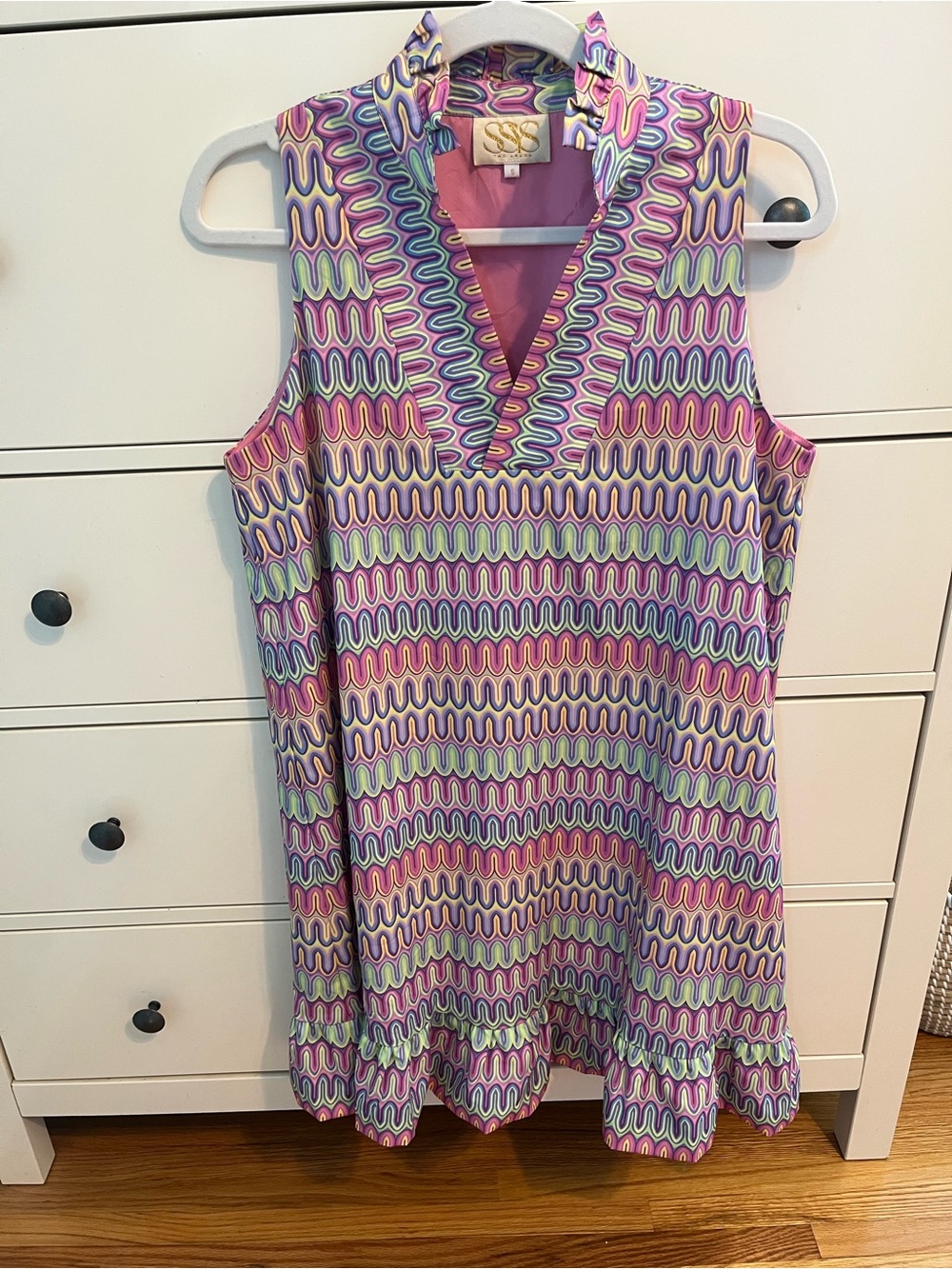 SSYS Multicolor wavy/swirl print ruffle dress